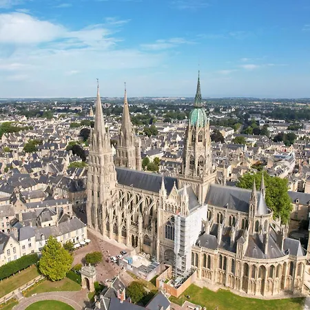 Le Jungle Escapade Romantique Balneo Tout Confort Terrasse Pres De Bayeux Appartement *